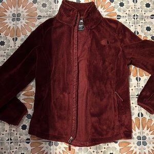 North face fleece jacket size small. Maroon in color.